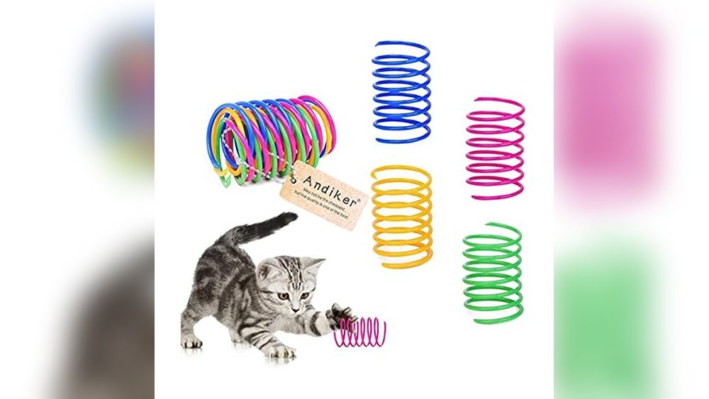 What Color Toys are Best for Cats